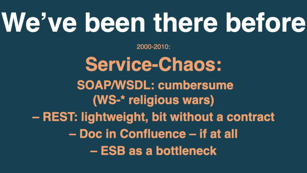 2000-2010: el caos de los servicios, con SOAP/WSDL, REST sin contratos y documentación en Confluence